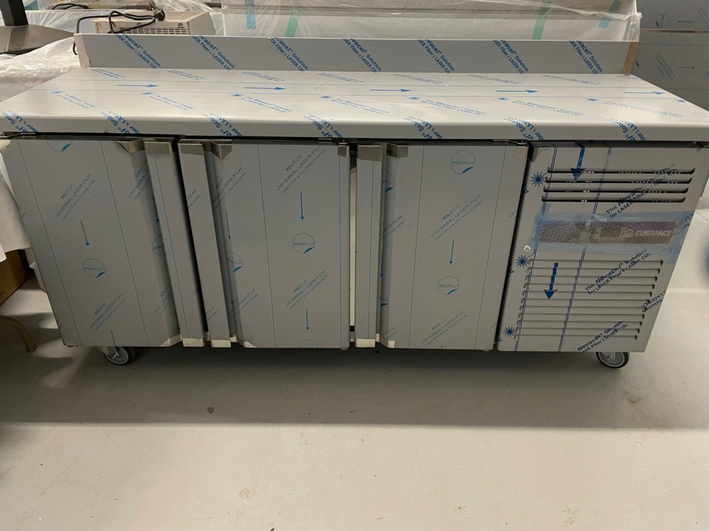 TABLE POSITIVE 360 LITRES 3 PORTES AVEC DOSSERET – Image 3