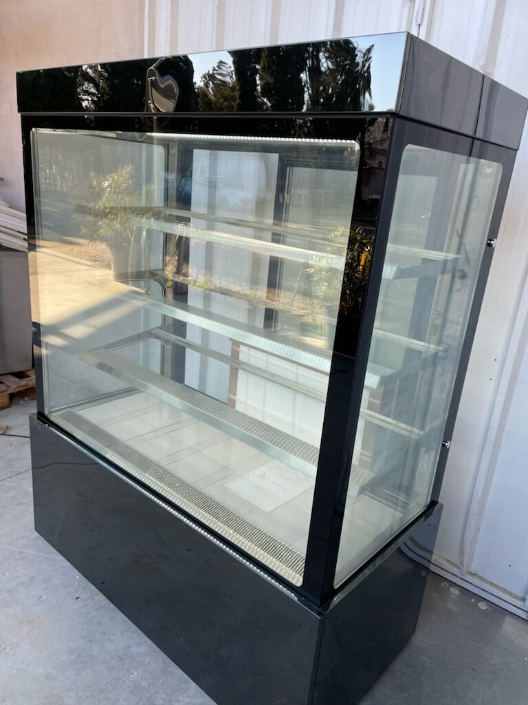 Vitrine de presentation moderne vitrage droit grand volume 1500x740x1900 mm – Image 9